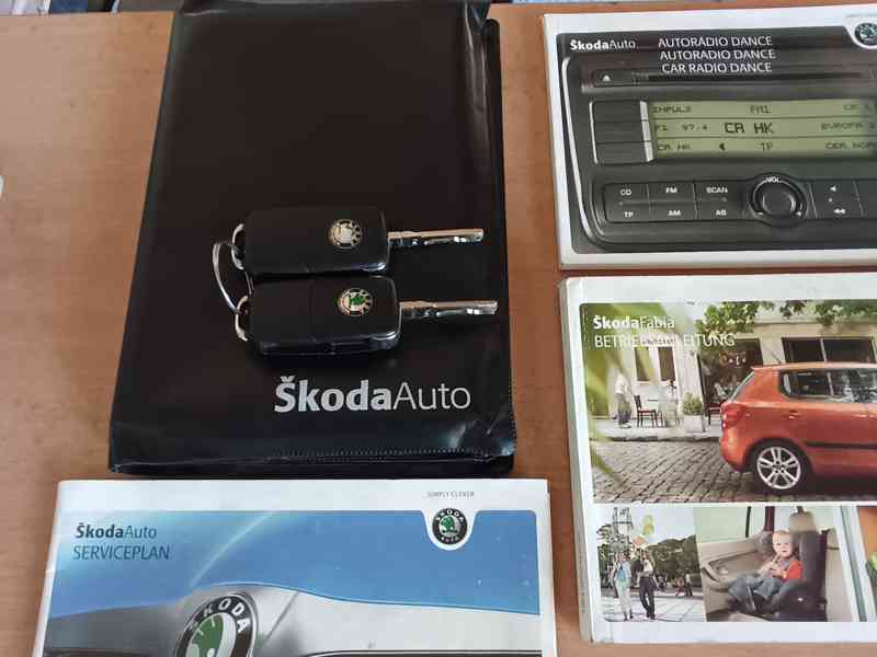 ŠKODA Fabia 1,4i 16V Ambition Plus 63kw  - foto 20