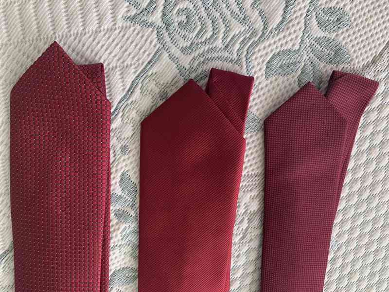 Kravata, odstíny červené barvy - foto 4