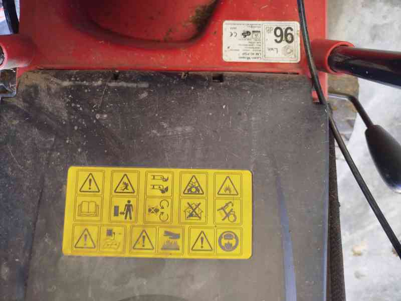 Zahradní sekačka  - foto 2