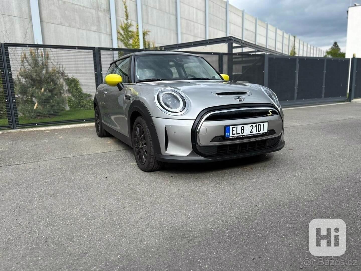 Mini Cooper SE Hatch,Top stav+zaruka - foto 1
