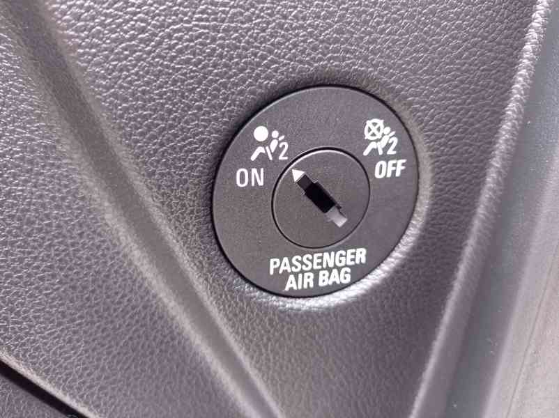 Opel Meriva 1.4i 74kW Klima/Tempomat - foto 31