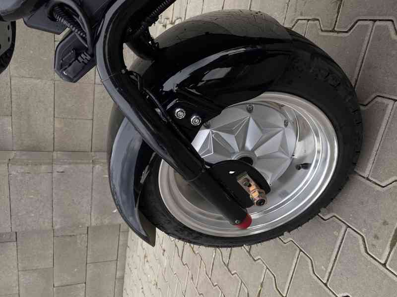 Elektrická koloběžka - černá - foto 6