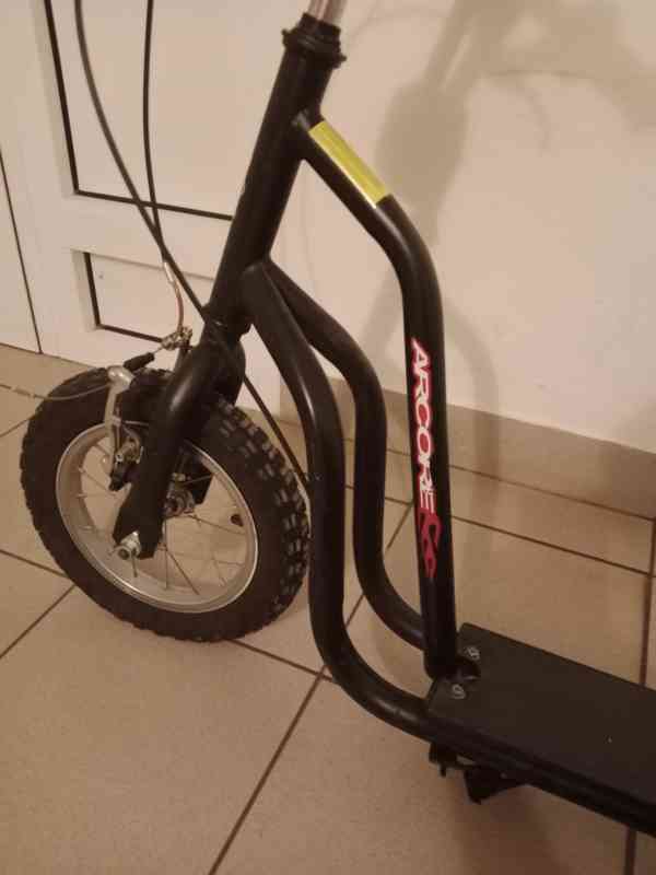 Arcore koloběžka s nafukovacími koly - foto 5