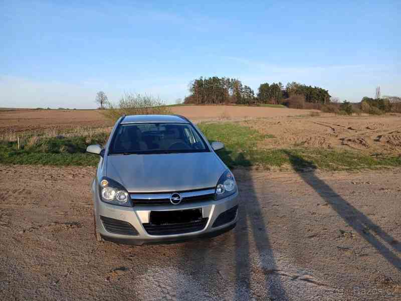 Opel Astra 1,6   16V - foto 2