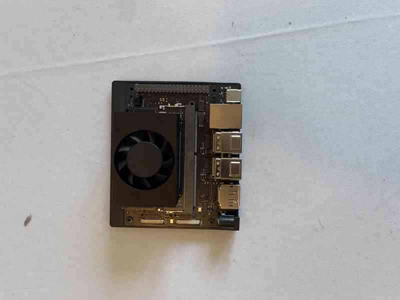 NVIDIA Jetson Orin Nano Super Developer Kit + SSD + case - foto 4