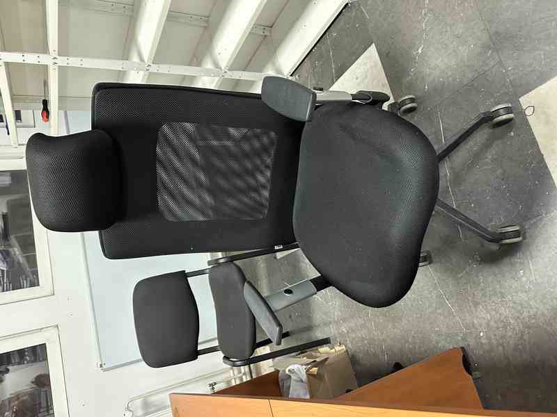 !Výprodej kanceláře – Kancelářská židle - 3 ks za 2000 Kč  - foto 4