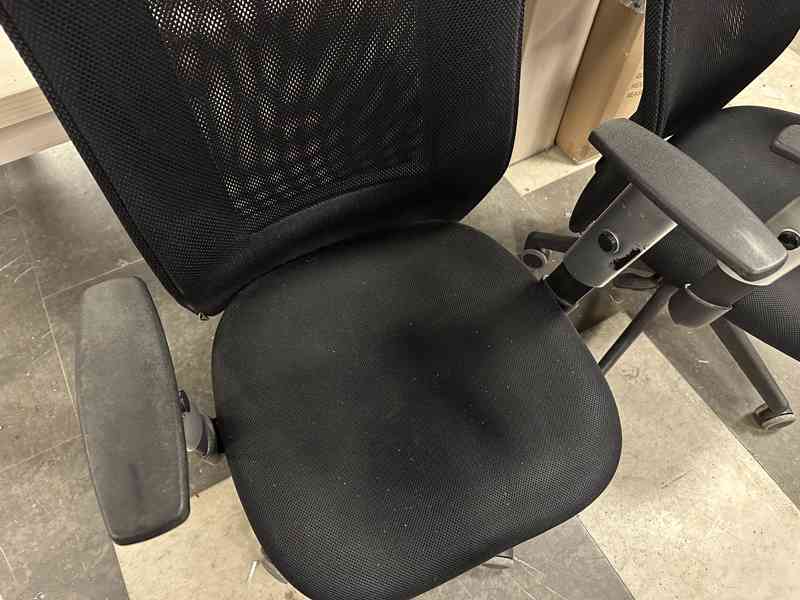 !Výprodej kanceláře – Kancelářská židle - 3 ks za 2000 Kč  - foto 7