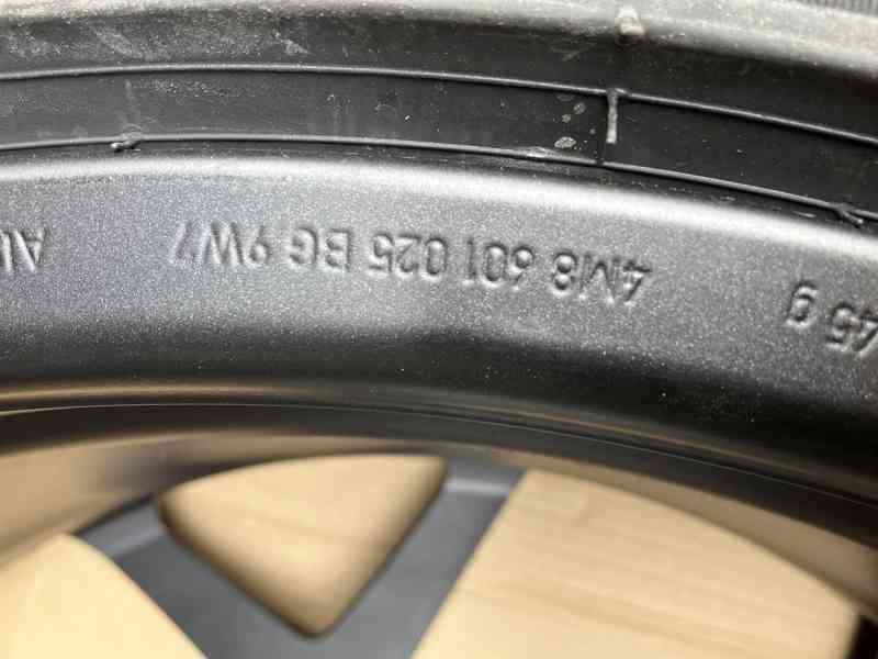 4M8601025CM alu kolo kola r23 rsq8 sq8 - foto 14