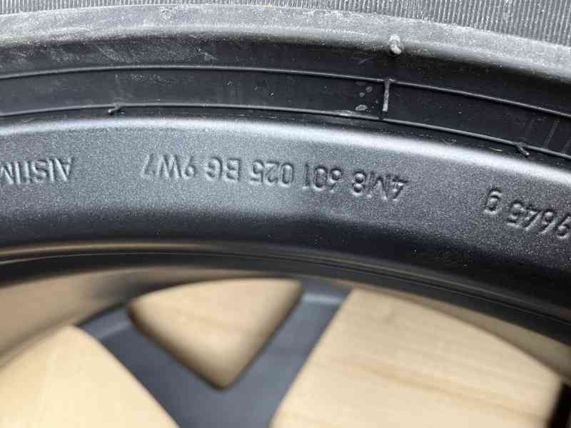 4M8601025CM alu kolo kola r23 rsq8 sq8 - foto 13