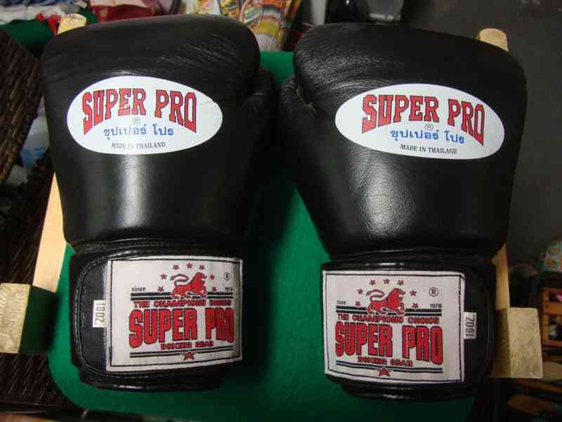 Rukavice kvalitní SUPER PRO Box Kickbox Muay Thai 16OZ