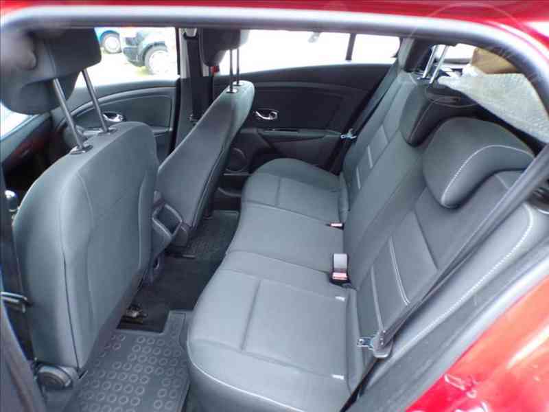 Renault Megane 1,5 dCi TEMPOMAT,DIGI KLIMA - foto 9