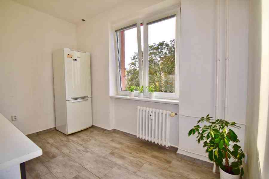 Pronájem světlého 3+1 s balkónem, cihla, 66 m2, volný ihned - foto 3