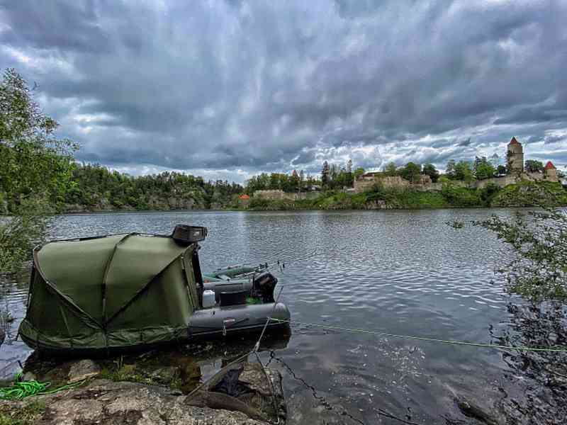 Člun Raptor 470 + kompletní vybavení k tomu. - foto 11