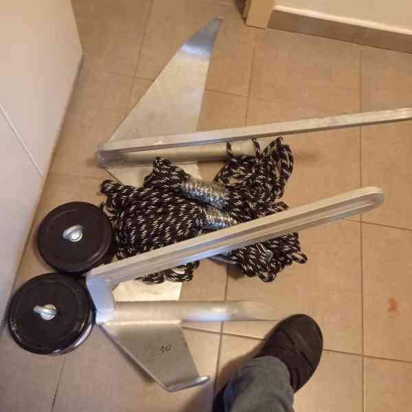 Člun Raptor 470 + kompletní vybavení k tomu. - foto 8
