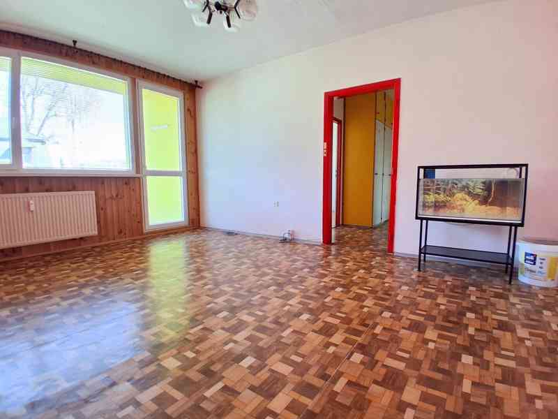 Prodej družstevního bytu 4+1 s lodžií, Husova, Nový Bor - foto 3