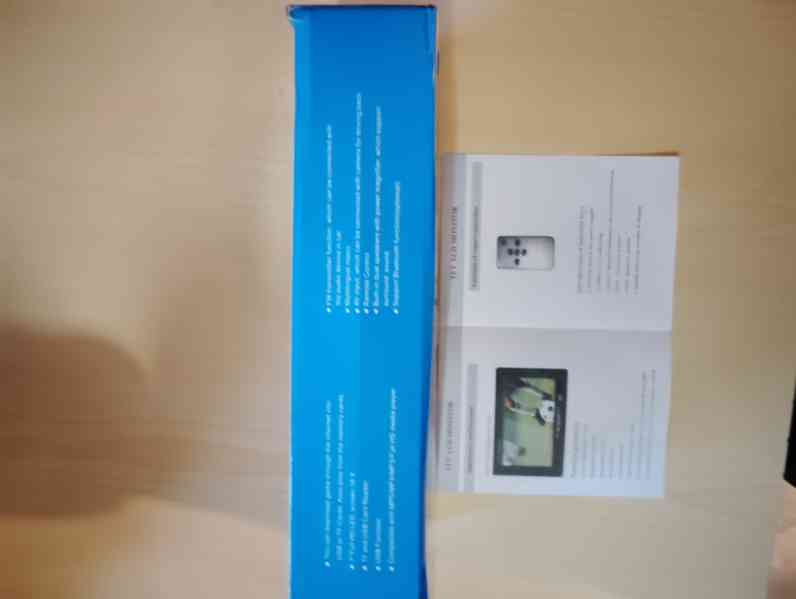 LCD monitor 7“ Full HD MP5 na zrcátko (AV1,AV2,SD,Bluetooth) - foto 7