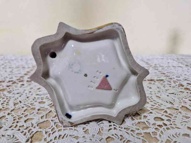 Porcelánové figurální svícny Pierot a Kolombína Royal Dux - foto 12