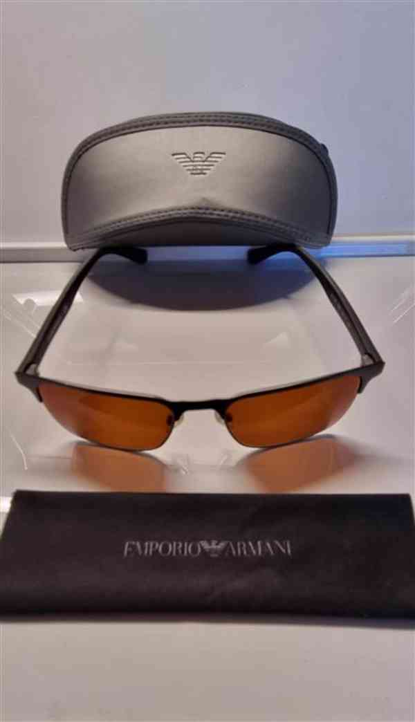 Sluneční brýle Emporio Armani - foto 1