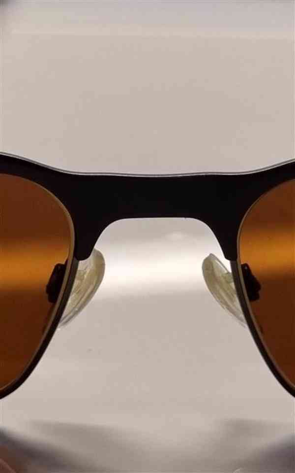 Sluneční brýle Emporio Armani - foto 7