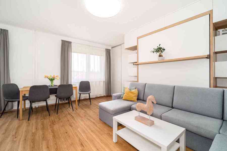 Prodej plně klimatizovaného bytu 2+kk po renovaci - foto 5