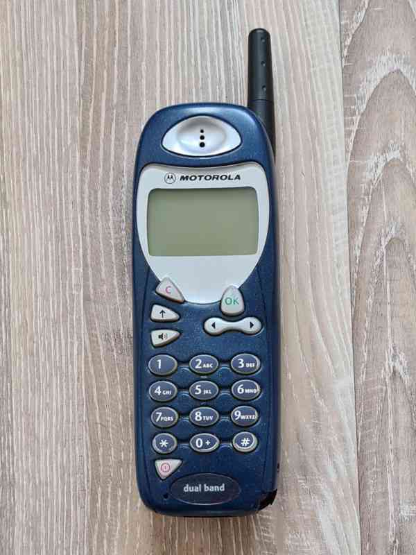 Motorola M3888 - VELMI LEVNĚ - foto 1