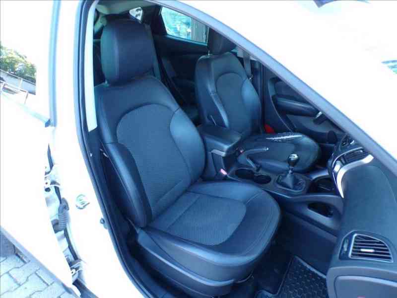 Hyundai iX35 1,7 CRDi 1.MAJITEL ČR - foto 14