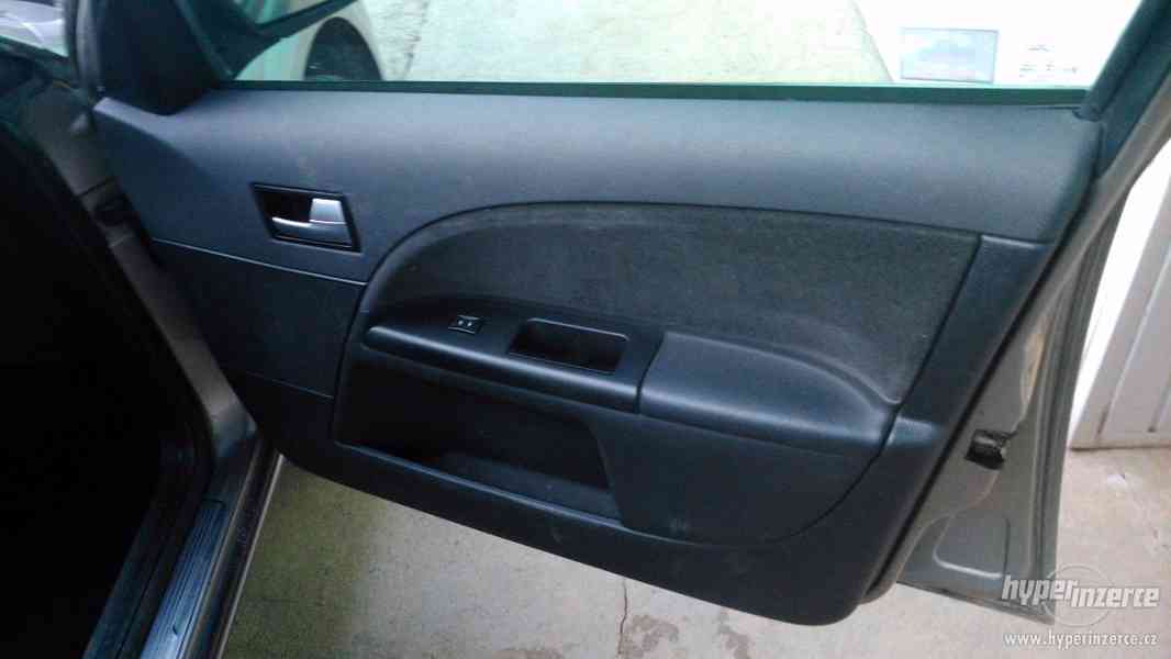 Mondeo MK3 2.0 TDCi 96Kw - foto 10