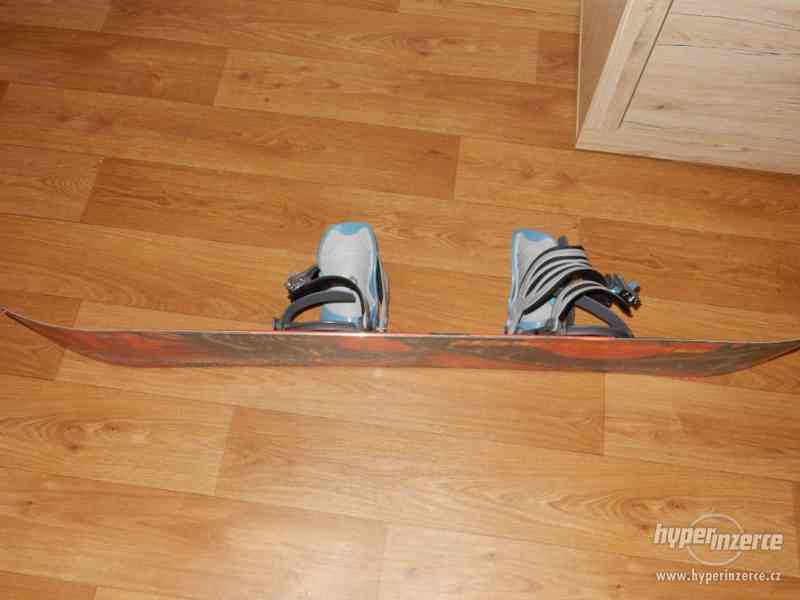 Snowboard s vázáním+ boty - foto 2