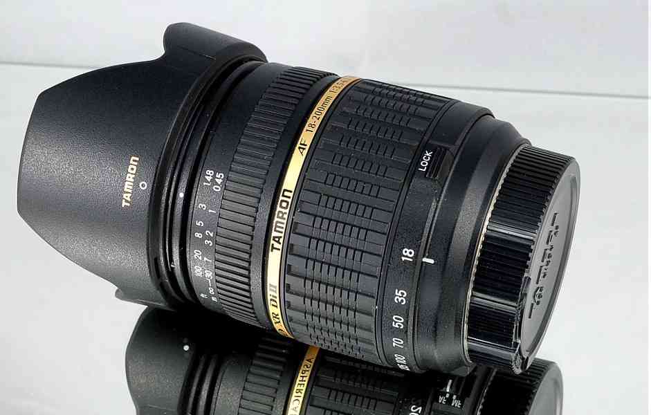 pro Nikon -Tamron AF 18-200mm F/3,5-6,3 DiII XR LD - foto 6