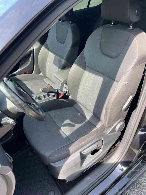 Škoda Octavia 1,6 III, Style, led svetla, rozvod - foto 5