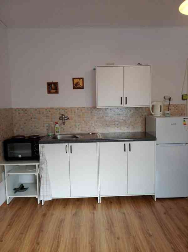 Pronájem pokoje v RD [VČETNĚ ENERGIÍ] - foto 5