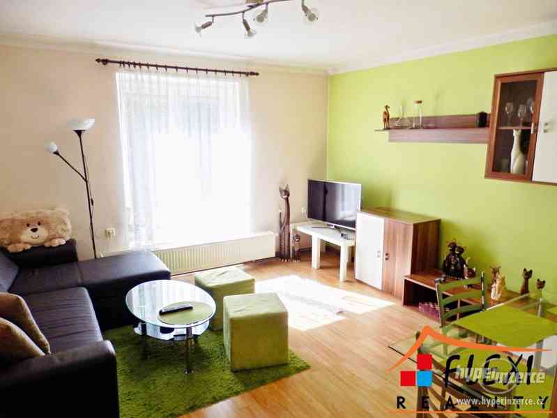 Pronájem zařízeného bytu 3+0, 62 m2, ul. Strmá, Vratimov - foto 1