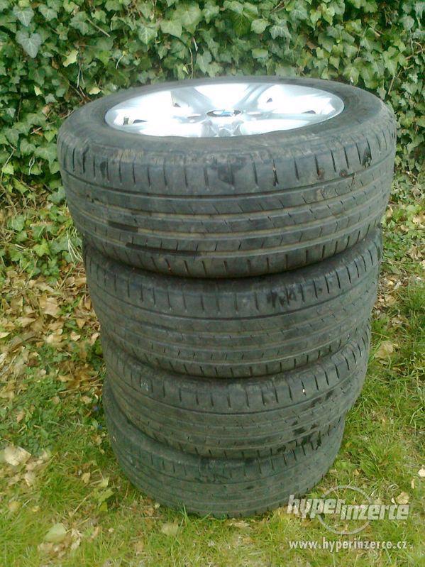 Prodám alu kola, disky, elektrony BMW 1, F20 - foto 2