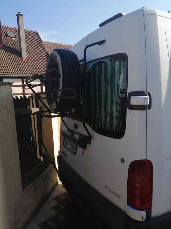  obytný automobil Renault Master - foto 9