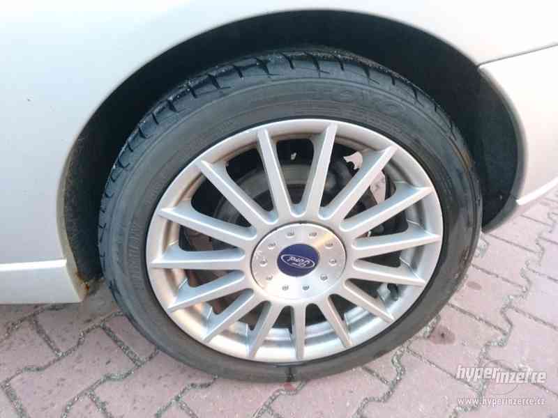 Ford Focus ST170 2.0i 127KW 2002 - foto 17