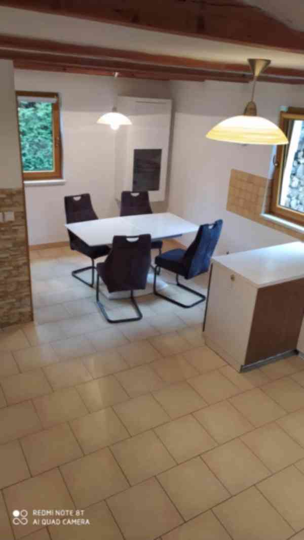 Chata k trvalému  bydlení malý rekreační dům  - foto 10