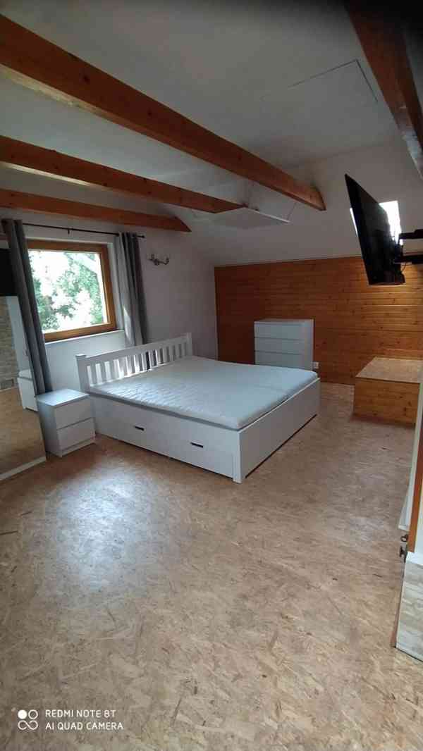 Chata k trvalému  bydlení malý rekreační dům  - foto 16