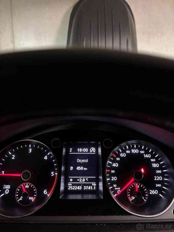 Volkswagen Passat 2,0   b7 TDI - foto 12