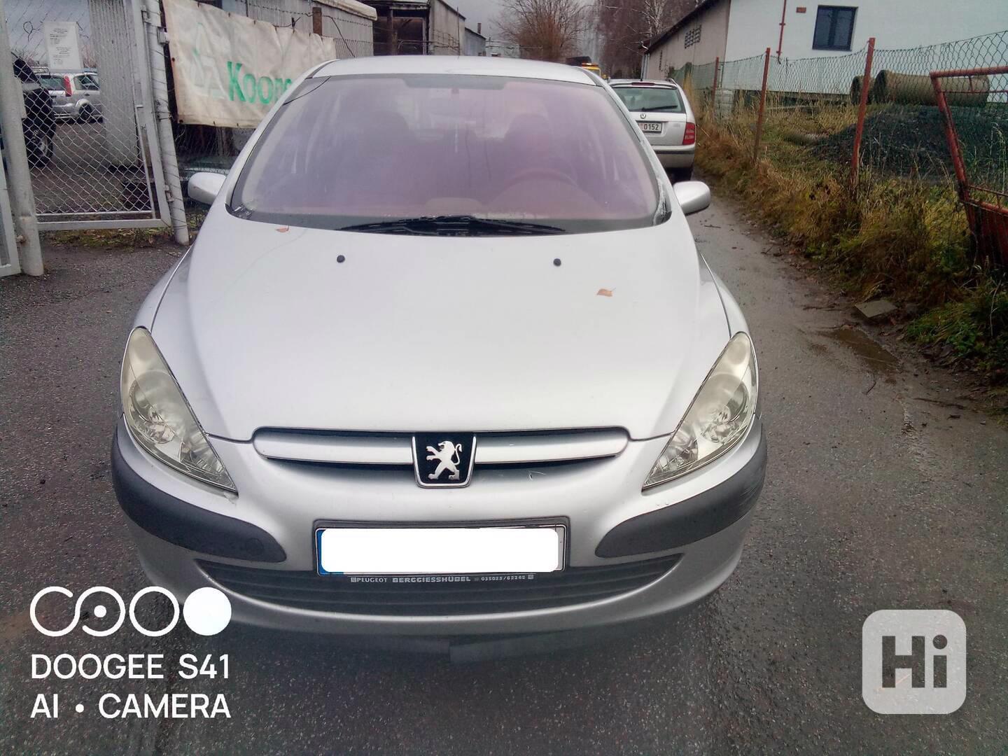 Náhradní díly na Peugeot 307 - foto 1