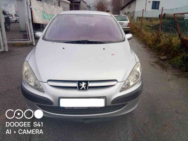 Náhradní díly na Peugeot 307 - foto 1