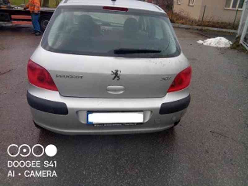 Náhradní díly na Peugeot 307 - foto 8