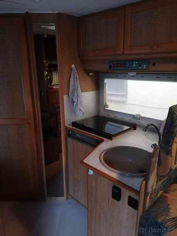 Fiat Ducato 2,5   TDI spaní pro 6 osob - foto 14