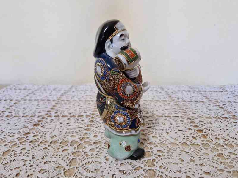 Luxusní Japonská bohatě zdobená soška Bůh Bůžek Satsuma  - foto 3