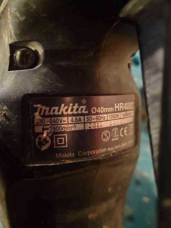 Prodám sbíjecí vrtací kladivo Makita - foto 2