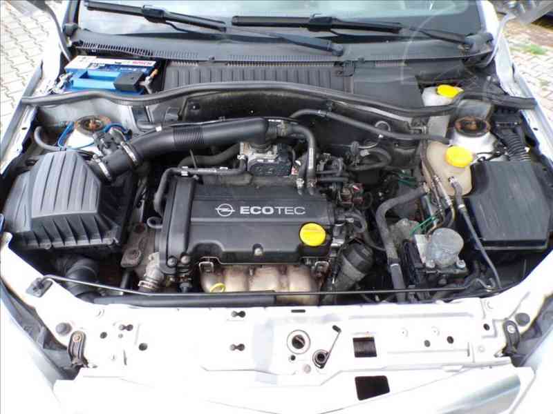 Opel Tigra 1,4 16V KLIMATIZACE - foto 14