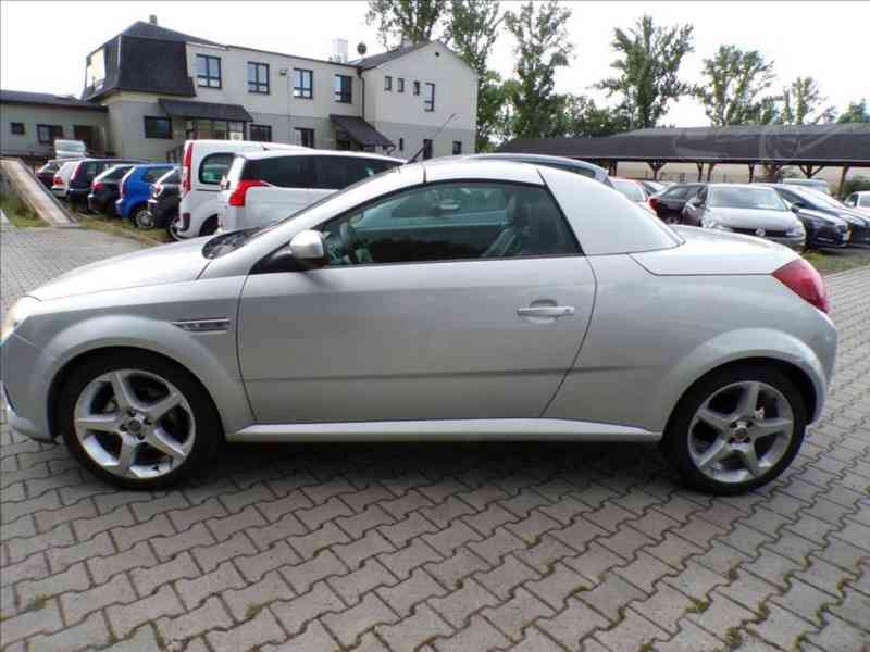 Opel Tigra 1,4 16V KLIMATIZACE - foto 13
