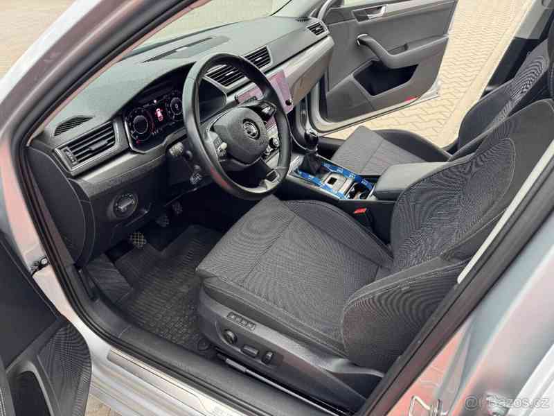 Škoda Superb 2,0   3 TDi FL 2021 MATRIX VIRTUAL - foto 6
