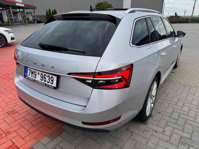 Škoda Superb 2,0   3 TDi FL 2021 MATRIX VIRTUAL - foto 8