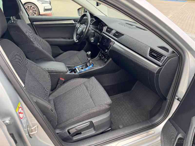 Škoda Superb 2,0   3 TDi FL 2021 MATRIX VIRTUAL - foto 12