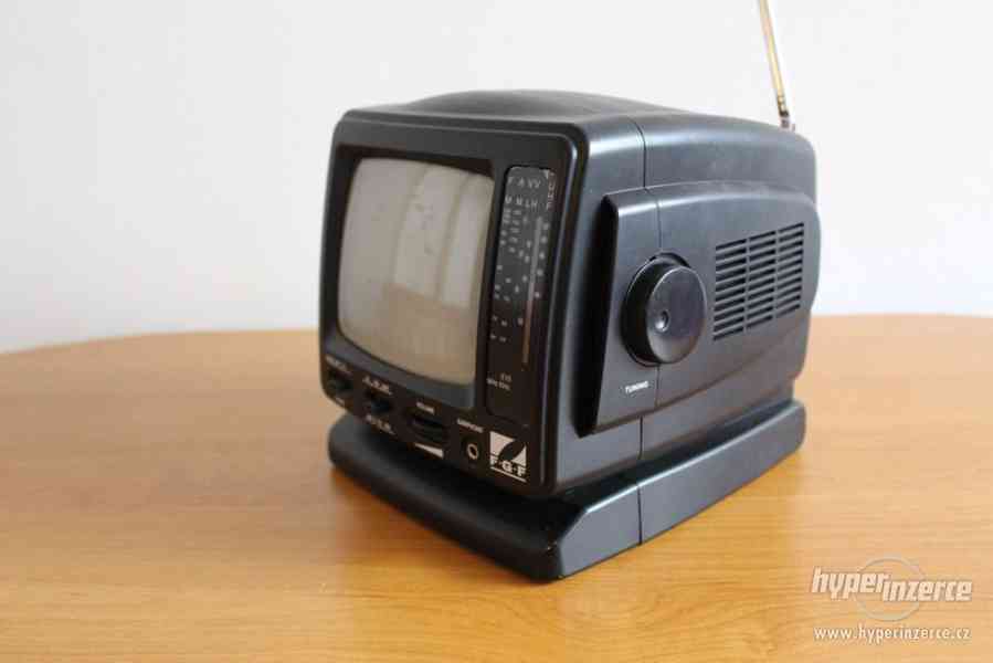 Černobílá TV 5,5 plc obrazovka s am/fm radiem - foto 4
